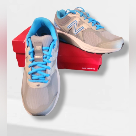 MSRP$180 New Balance 1540v3 Silver Polaris Women's Size 7.5 W 2E. NIB - Picture 7 of 12